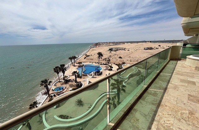 Tessoro 301 at Las Conchas - ocean view 3-bedroom condo