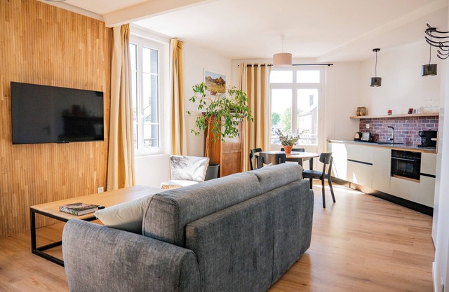 The "Baie Marine" Apartments: Discover the Bay of Somme.