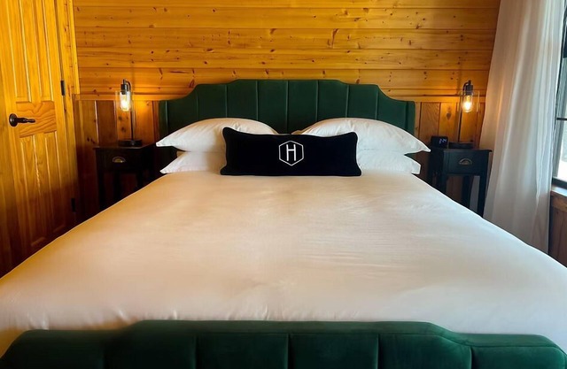 The Bass Hall Casita on Hubbard Shores