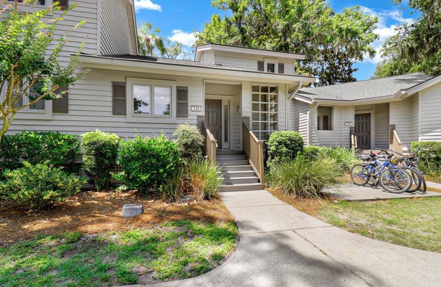 THE BEACH IS SO CLOSE! - 2Bd/2Ba Villa - Shipyard Plantation -AFFORDABLE