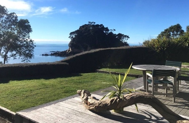 The Beachfront Bach of Kaiteriteri