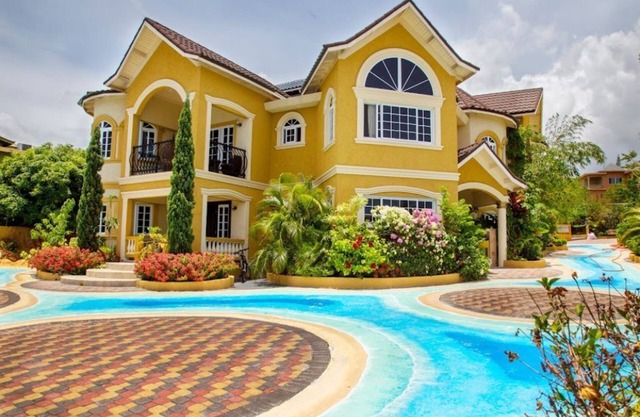 The Best 2 Bedrooms Townhouse in Montego Bay!