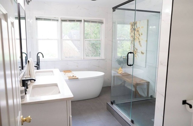 The Blue Sapphire, Charming 2BR/2.5 Bath House in Historic Grant Park/Atlanta!
