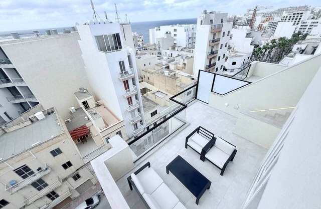 The Bugibba Central Penthouse!