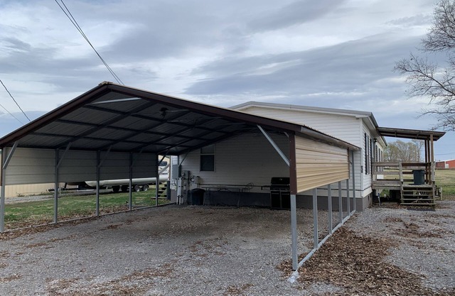The Cabin at Reelfoot. Cozy 4bedroom double wide with WiFi, AC.
