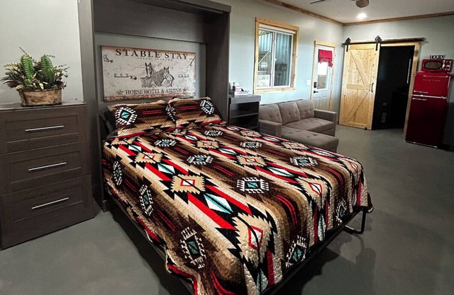 The Cabin in the Barn ~ where your neighbors are horses