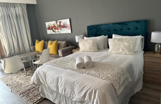 The Capital Trilogy Menlyn Maine Apartments 913