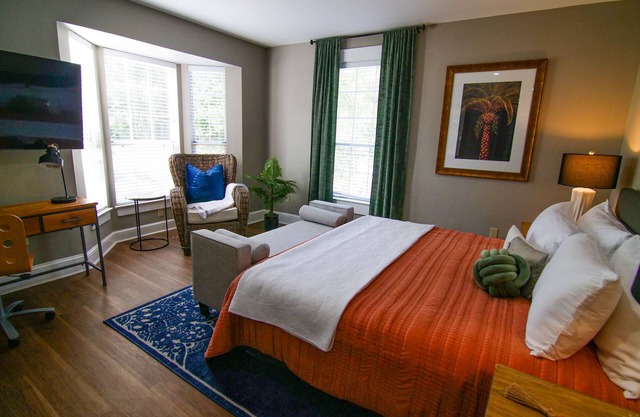 The Capitol Inn - Naples Room - King bed