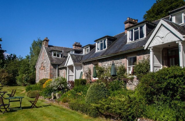 The Cnoc Hotel