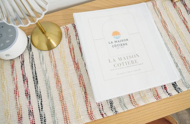 The Coastal Compound – Luxury 10BR, Pool, Parking