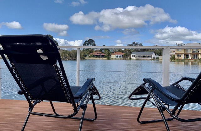 The Cove on the Water