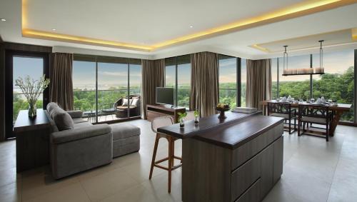 The Crystal Luxury Bay Resort Nusa Dua
