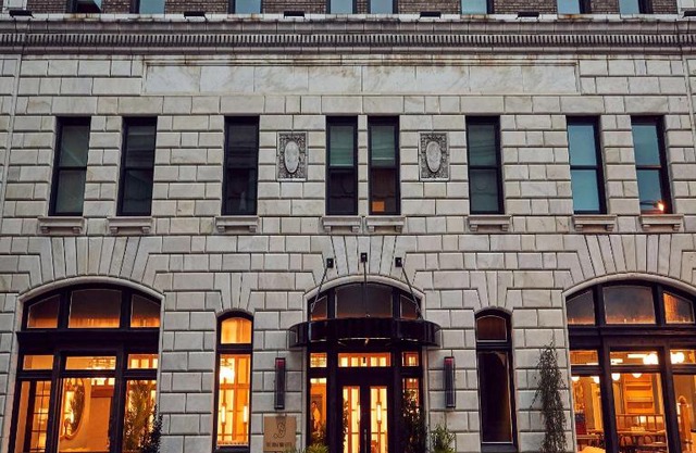 The Drayton Hotel Savannah, Curio Collection by Hilton