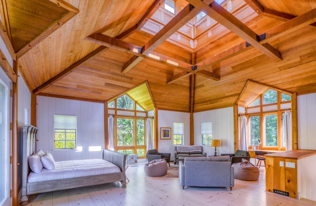 The Freeman - Newly Renovated 14K SF Estate on 40 Acres