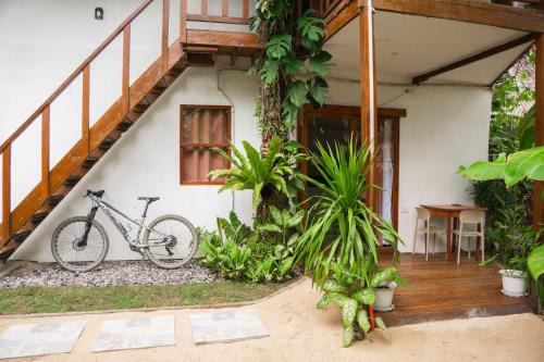 The Garden Room - Comfy apartment with workspace