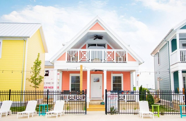 The Getaway: 3 bed/2 bath Lakeside Cottage w/King Beds!