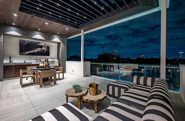 The Glass Haus I · Modern Luxury · River Oaks · Rooftop Terrace ·Elevator ⭐️⭐️⭐️⭐️⭐️