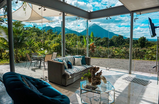 The Glass House Arenal Rentals