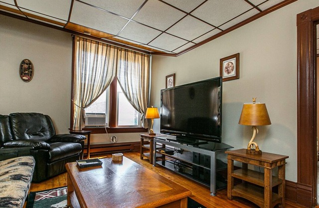 The Governor's Suite