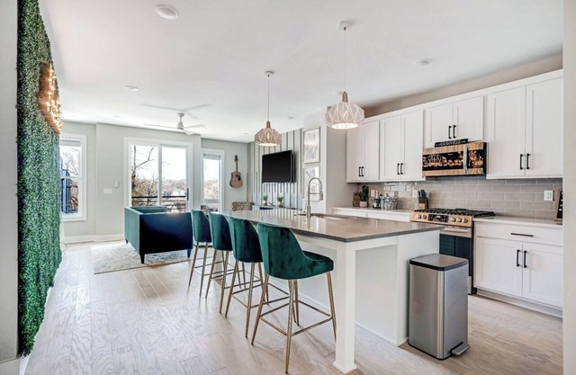 The Harmony House Sleeps 12