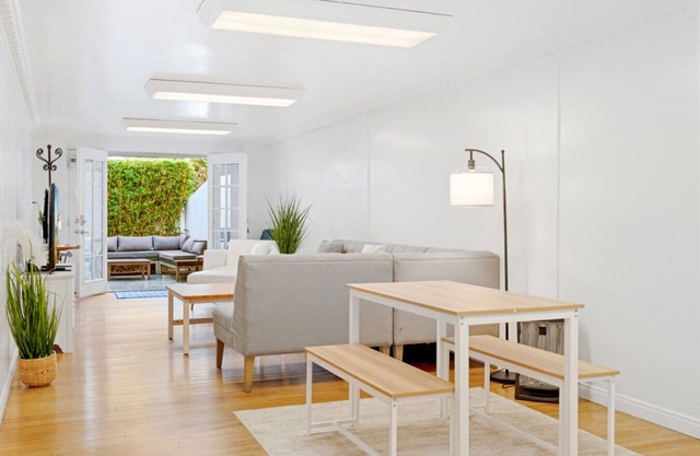 The Hidden Hideaway - Spacious Studio Summerland