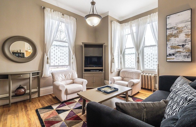 The Historic Haven - One bedroom - Free Parking