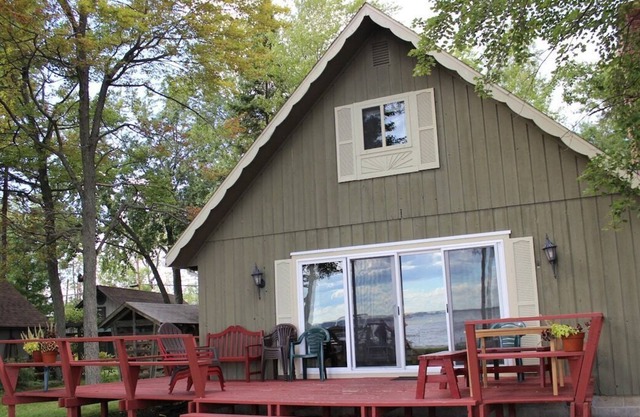 The Houghton Lake Haven - LAKEFRONT WITH TOYS!