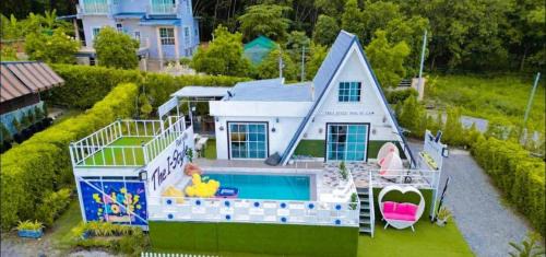 The I-style pool villa