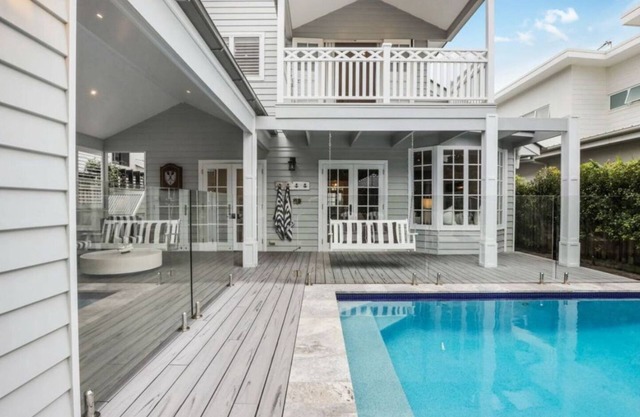 The Jasmine Gate - Beachfront beauty in casuarina