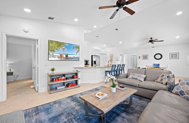 The Jupiter Hideaway