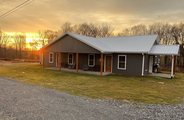 The Last Cast lake rental monthly discounts available