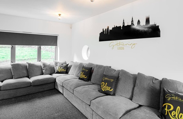 The Leeds Gathering - Hot Tub - EV Charging