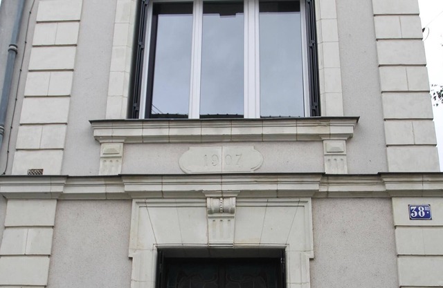 The Little Pavilion 1907 House downtown