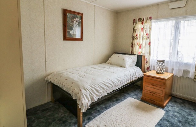 The Lodge, OLD BUCKENHAM