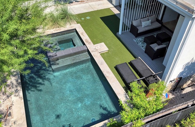 The Lunith Retreat, Luxury Stay w/Pool & Spa