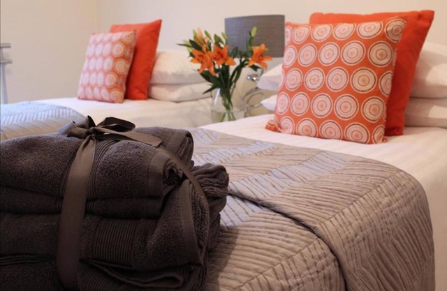 The Maelor - Berwyn House - Central Wrexham - Sleeps Up To 6