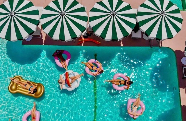 The Marley Hotel Room 4 by AvantStay | Classic Palm Springs Suite w Pool&Hot Tub