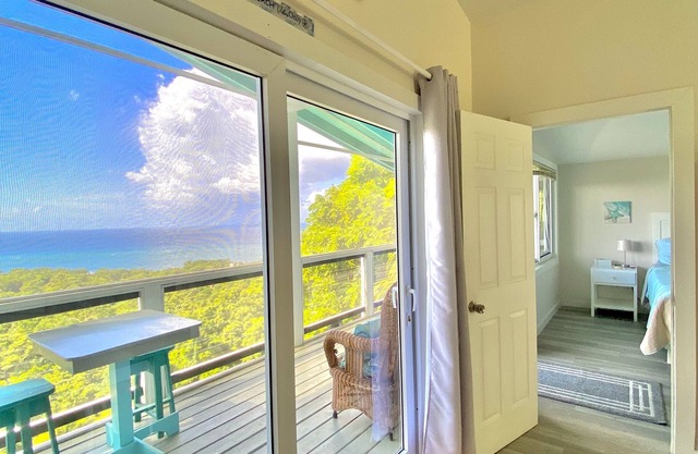 The Million Dollar View - Tranquil Villa with Pool & stunning ocean views!