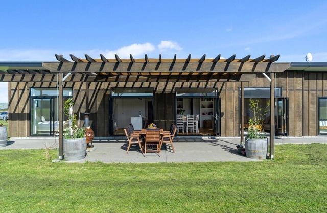 The Modern Farmstead - Greytown Accommodation