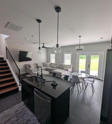 The Oaks Of London Townhome