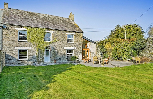 The Old Farmhouse-UK12895