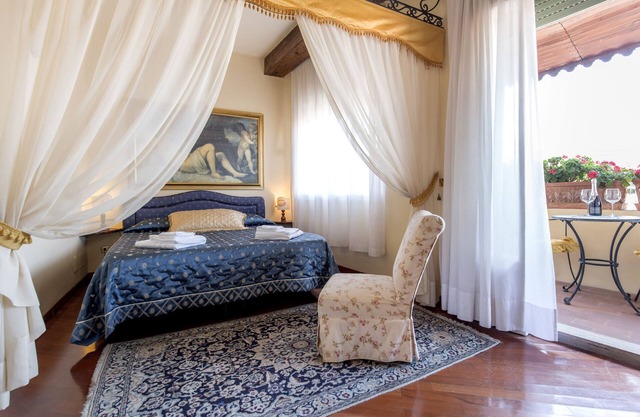 The One and Only: NEW ROYAL SUITE with PRIVATE TERRACE OVERLOOKING FLORENCE