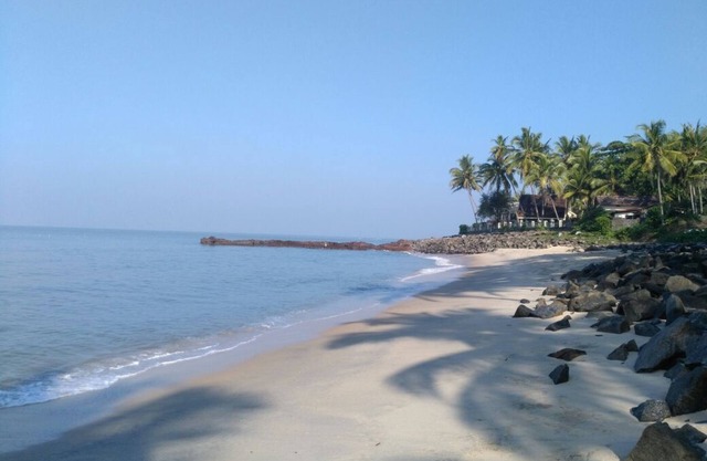 THE OUTRIGGER - 2 Bedroom 2 Bathroom (En-suite) Beachfront Private Villa