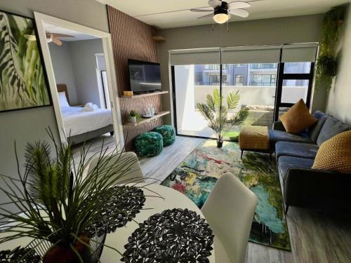 The Patio, 31 Millennial Arch