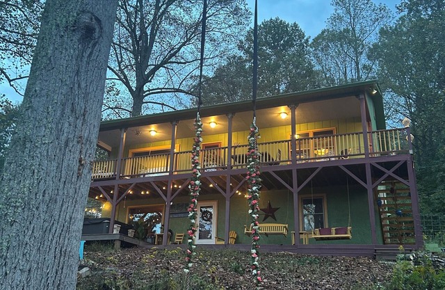 The Queen of Hearts House: An Eclectic, Rustic & Royal Wonderland