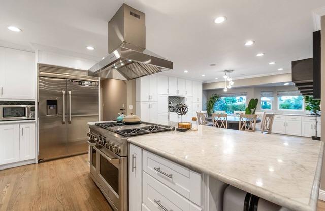 The Rayen Private Acre Oasis in The Valley!