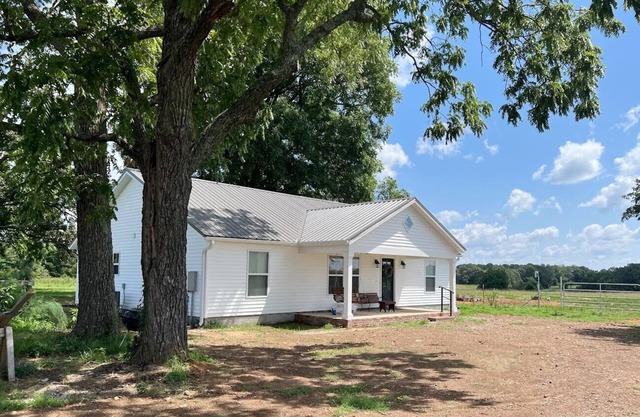 The Red Gate - Branson & Eureka!n