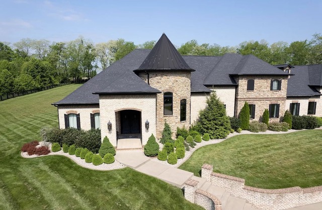 The Reserve: Bourbon Country's Luxury Pool Estate