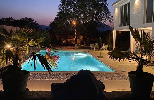 The Rock Star's Villa With Private Pool And Beach