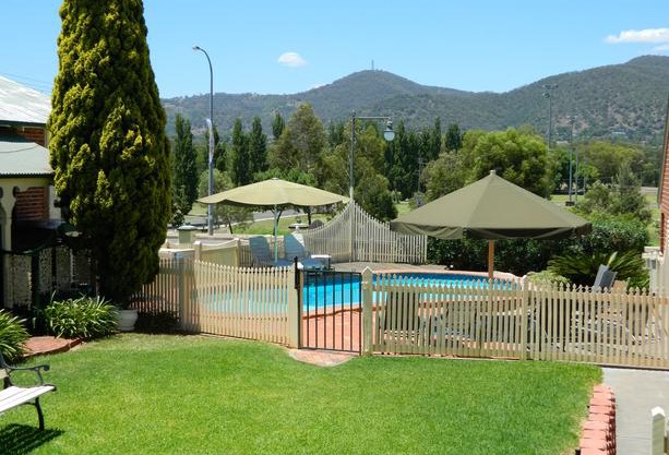 The Roseville Apartments